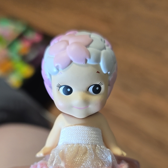 Sonny Angel Flower Series Cherry Blossom Authentic - Picture 3 of 12